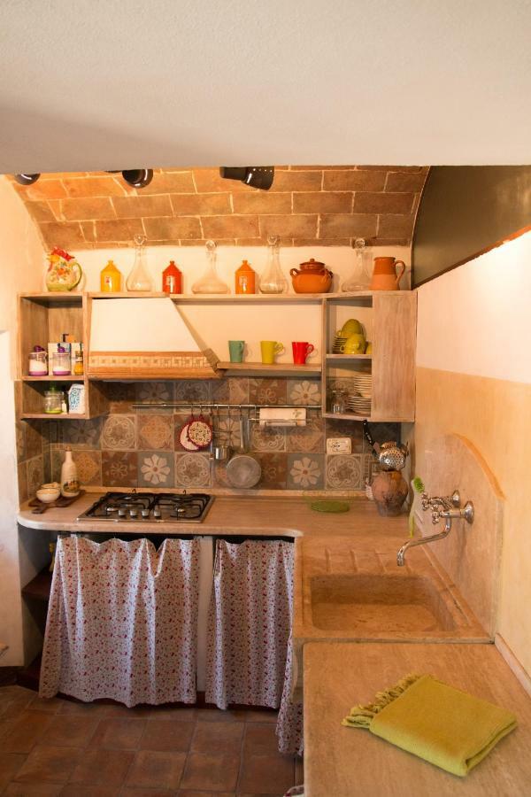 Podere Piandicava Castelnuovo di Val di Cecina Luaran gambar